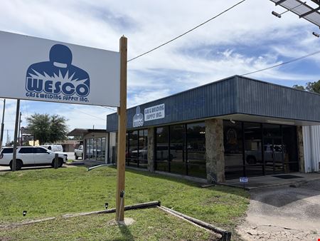 Preview of Industrial space for Sale at 431 Racetrack Road Northwest