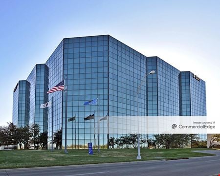 Preview of Office space for Rent at 5100 East Skelly Drive