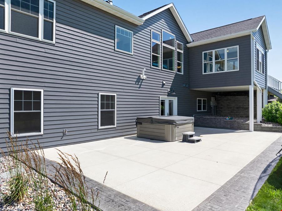 Rochester Premier 35 Acre Estate