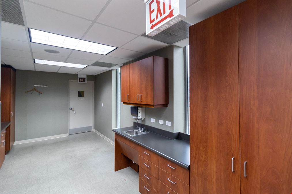 Medical Office Space For Lease | Lincoln Park