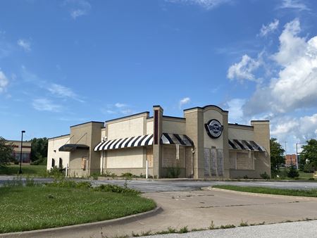 Preview of Retail space for Sale at 3333 W Kimberly Rd