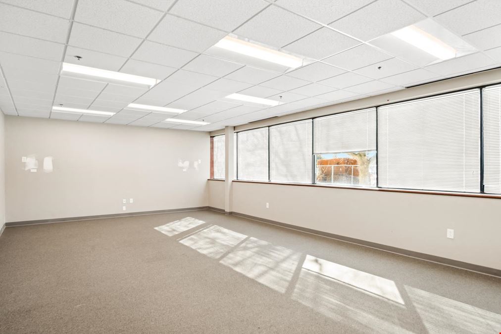 31 Nagog Park, Acton, MA 01720