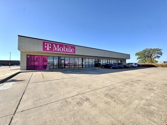Preview of Retail space for Rent at 1402 W. Grant Ave.