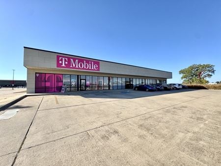 Preview of Retail space for Rent at 1402 W. Grant Ave.
