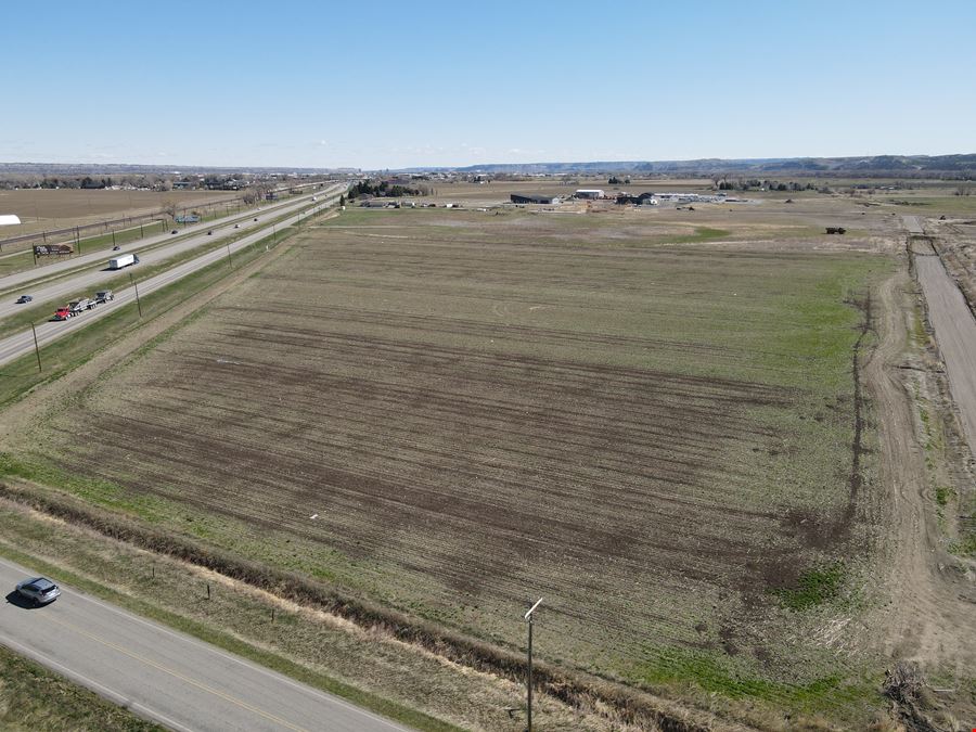 8522 S Frontage Rd