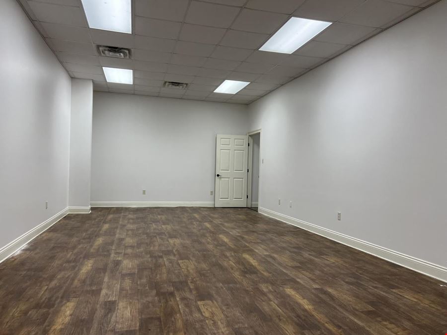 5,600+SF Office w/824 SF Shop on St. Charles in Houma
