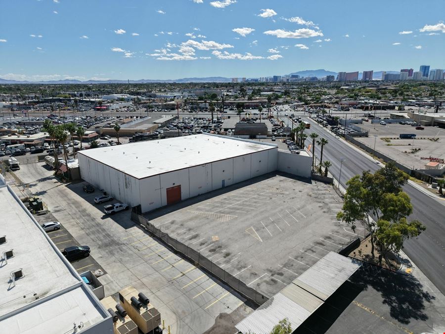 3250 Palm Pkwy