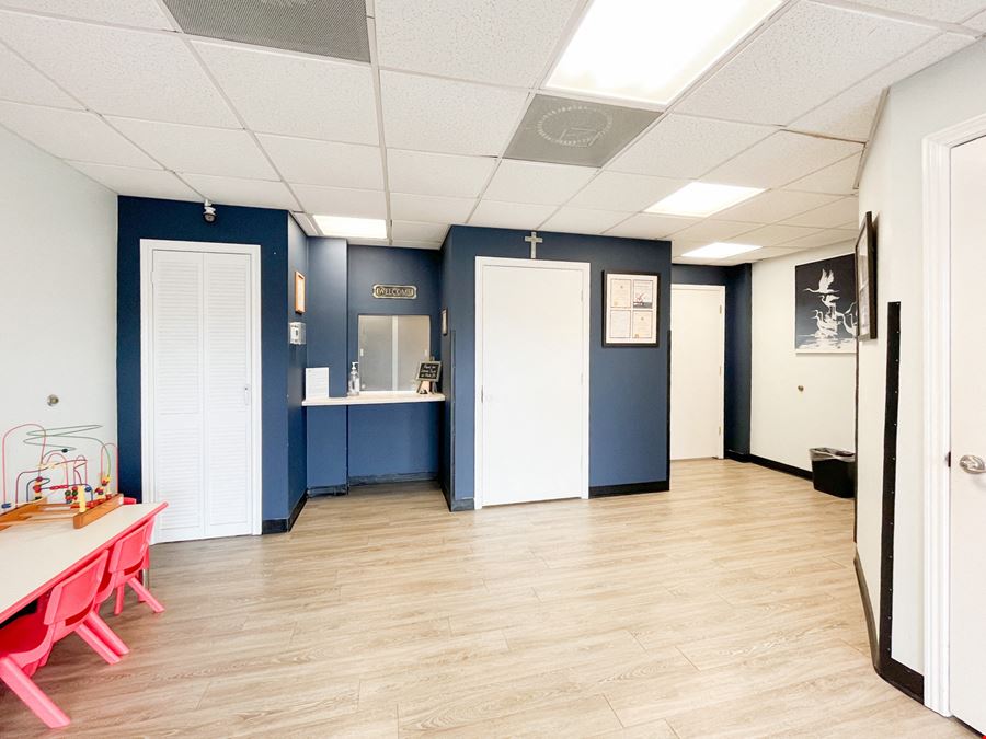 Professional Office w/ Warehouse on Corner Lot