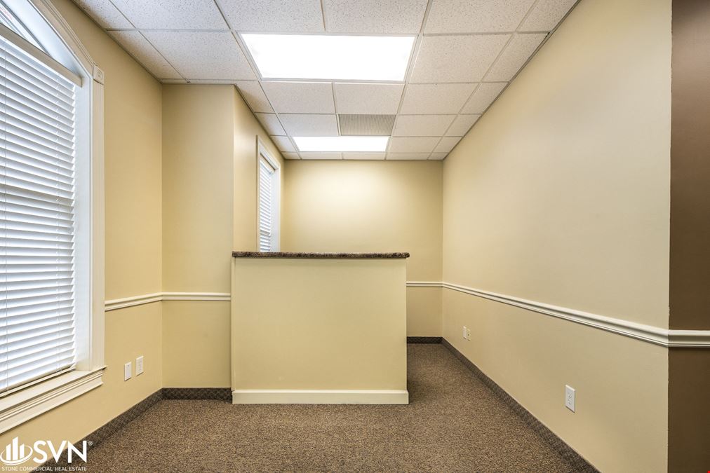 989 SF Office for Lease
