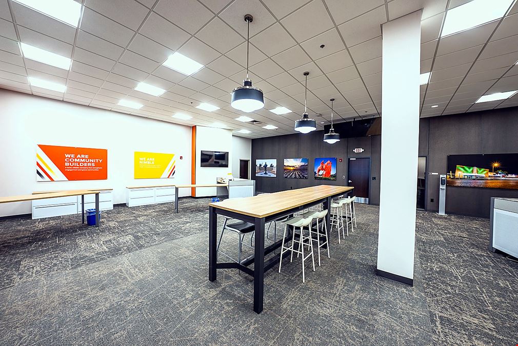 4006 West Loop 289