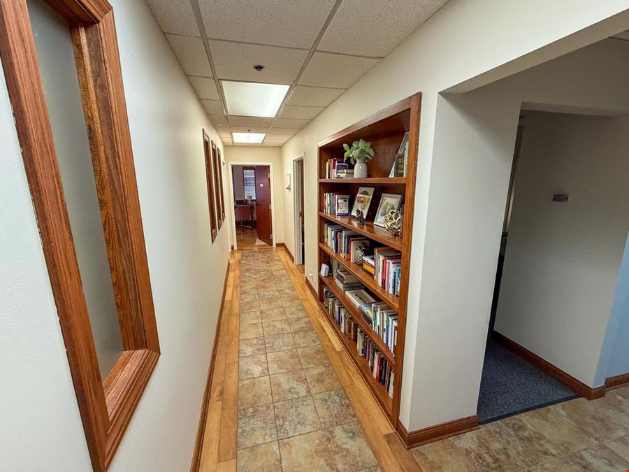 300 3rd Ave SE - Business Condo For Sale 
