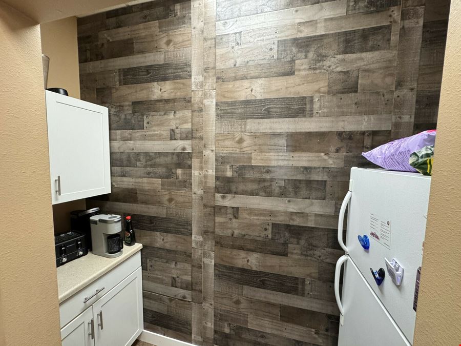2200 W. 49th Street, Suite 100