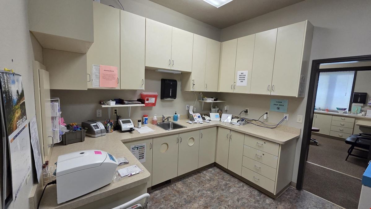 3456 E 17th St, Suite 125