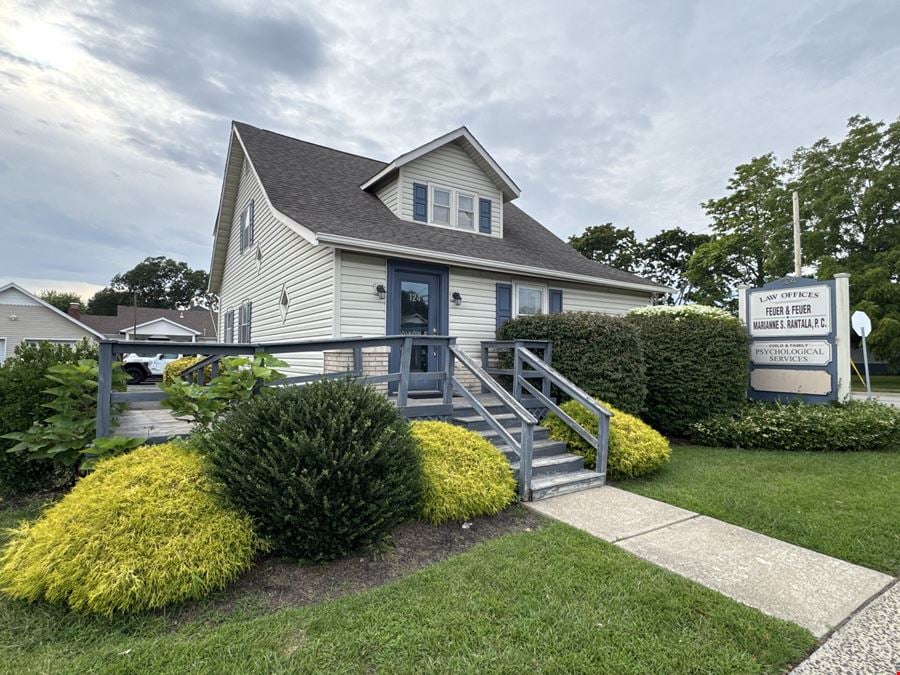 124 Medford Ave