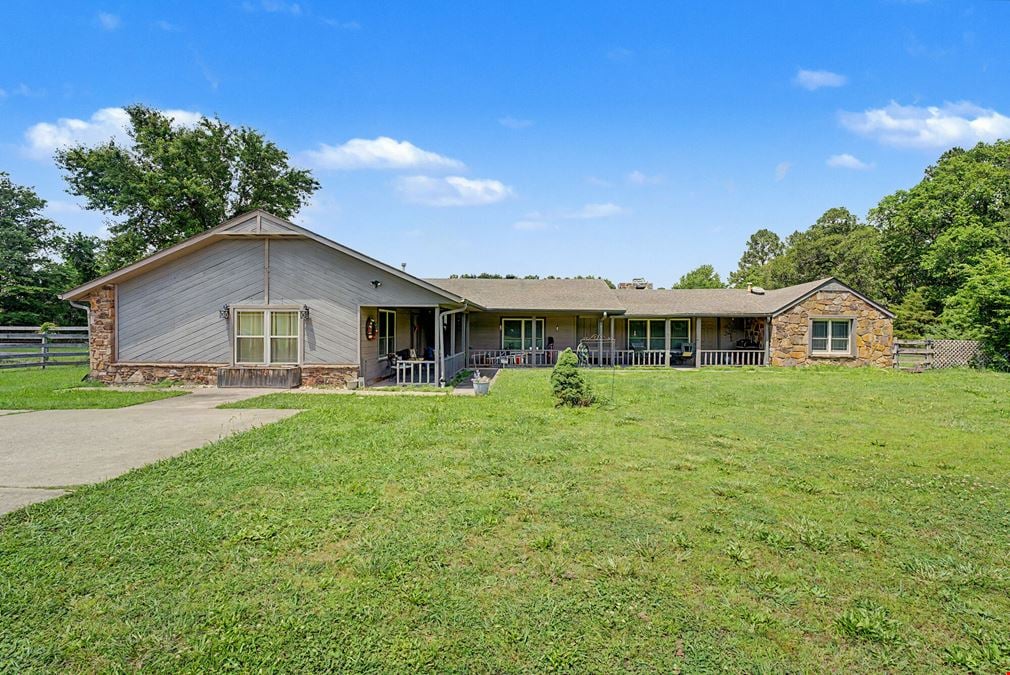 7936 W Wedington Dr