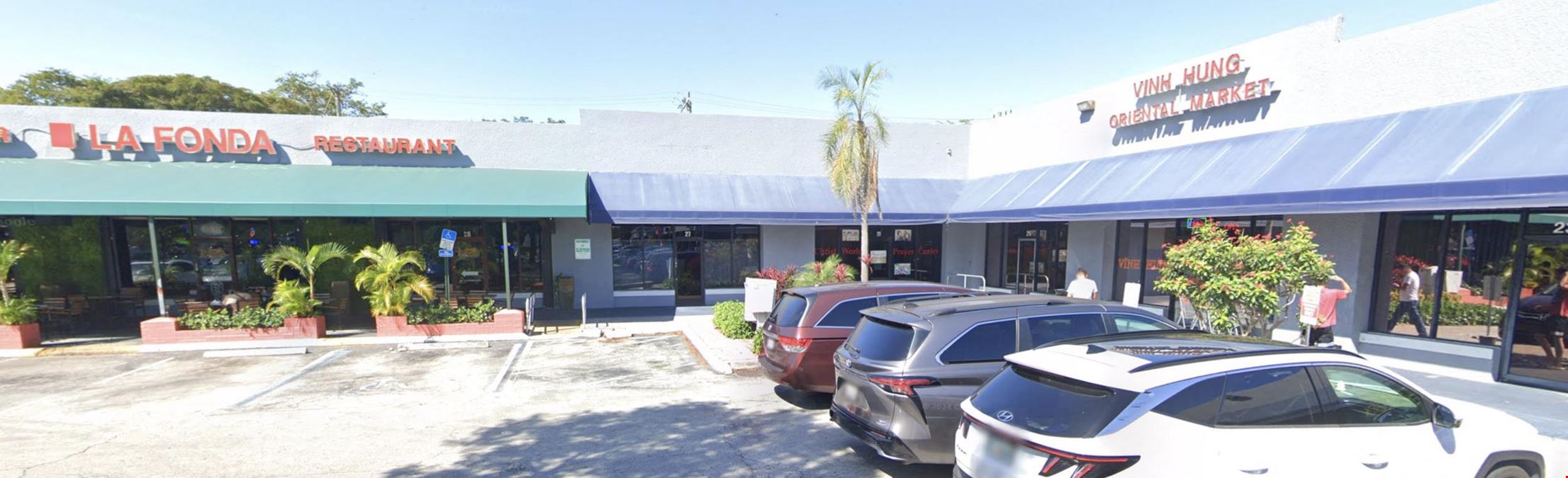 Coco Plum Plaza