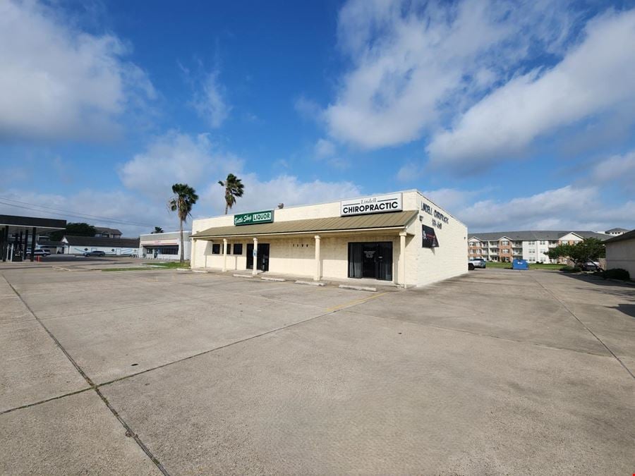 High-Traffic Retail/Office Space for Sale