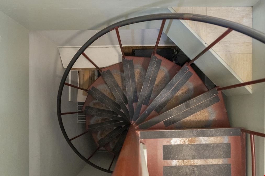 11 Mechanic St