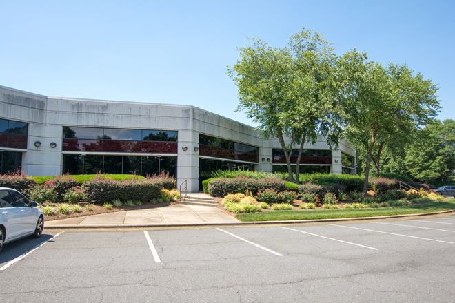 Preview of Industrial space for Rent at 13900 S Lakes Dr
