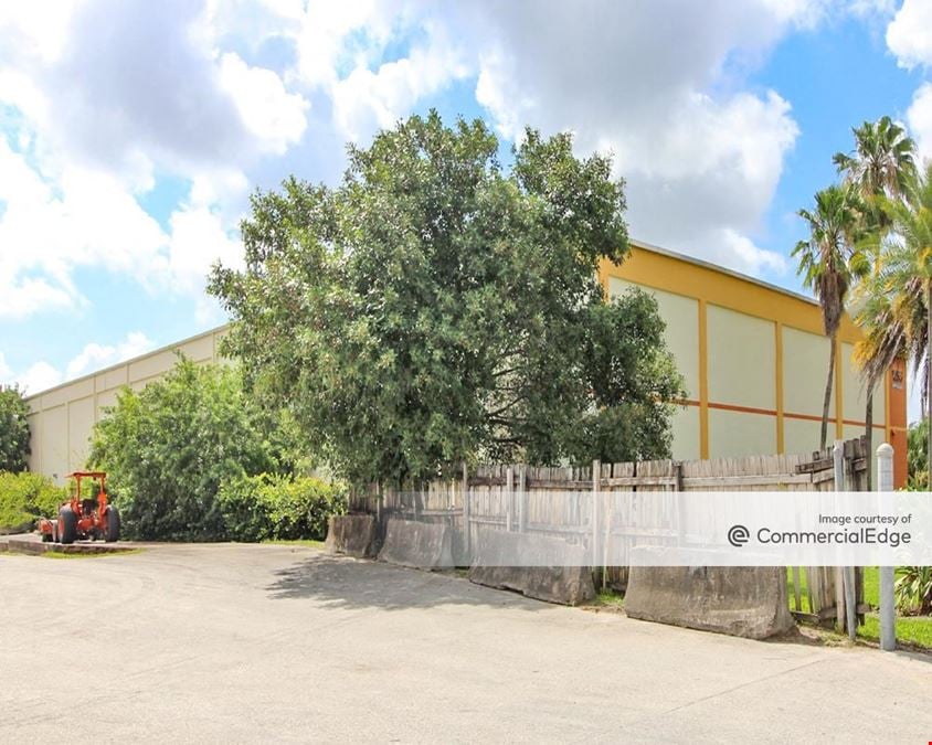 Powerline Commerce Park