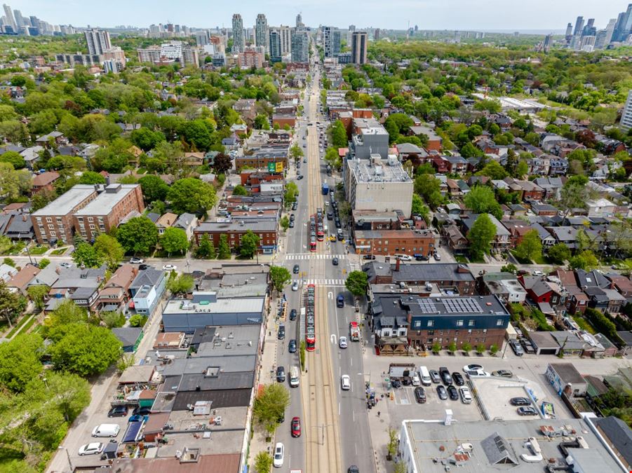 781 St. Clair Avenue West