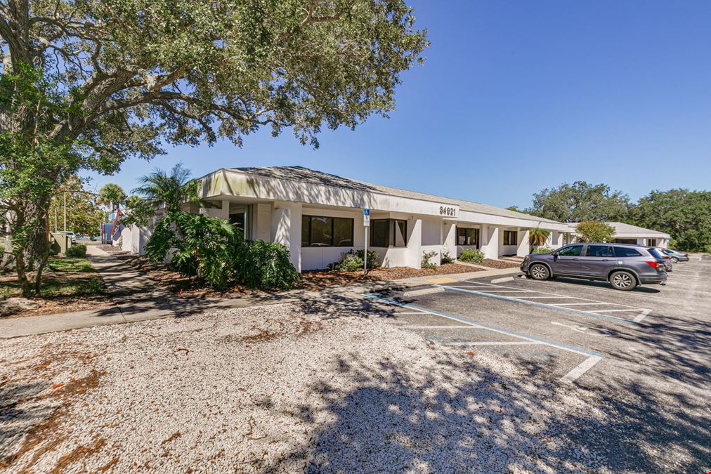 Palm Harbor Office Building EXECUTIVE OFFICE