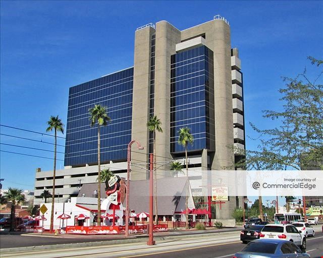 2828 N Central