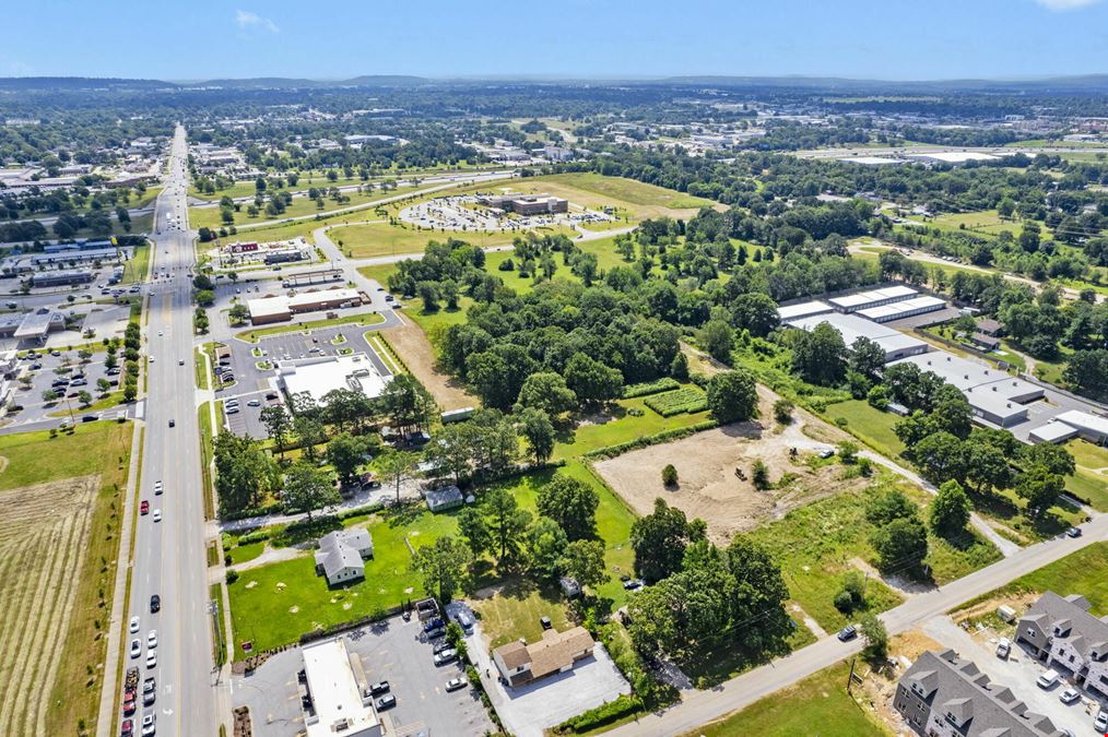 5085 Elm Springs Road, Springdale, AR 72762