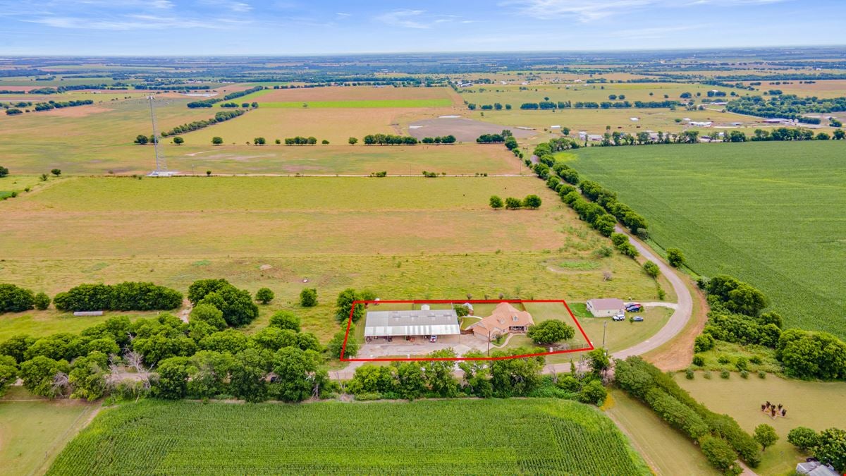 Live/Work Property with Industrial-Grade Workshop