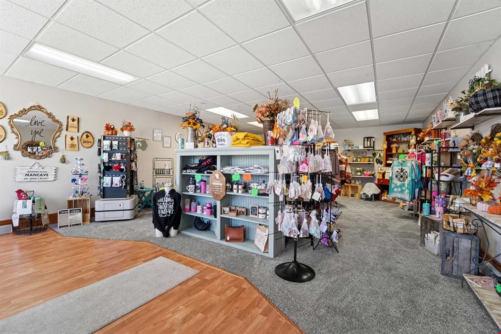 219 N Main St