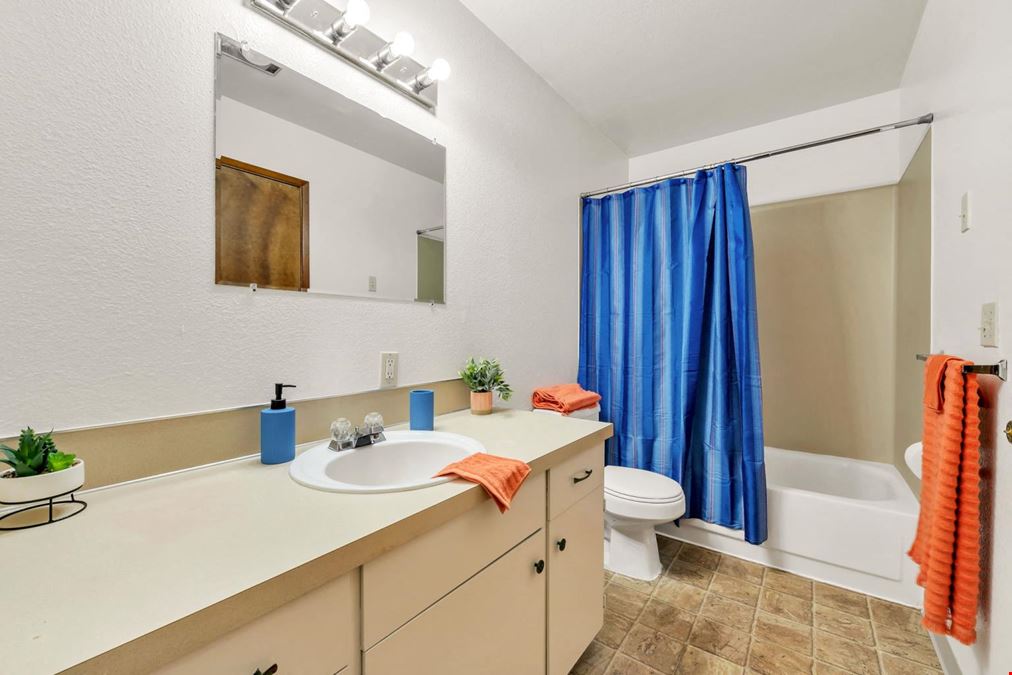 Rochelle Villa Apartments