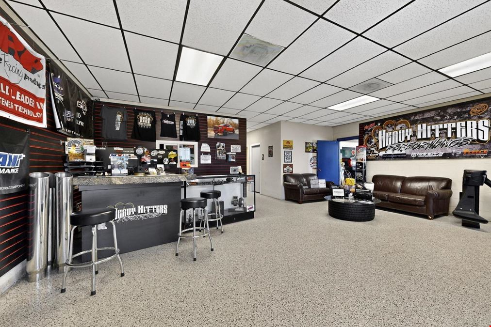 PREMIER MULTI TENANT INDUSTRIAL COMPLEX