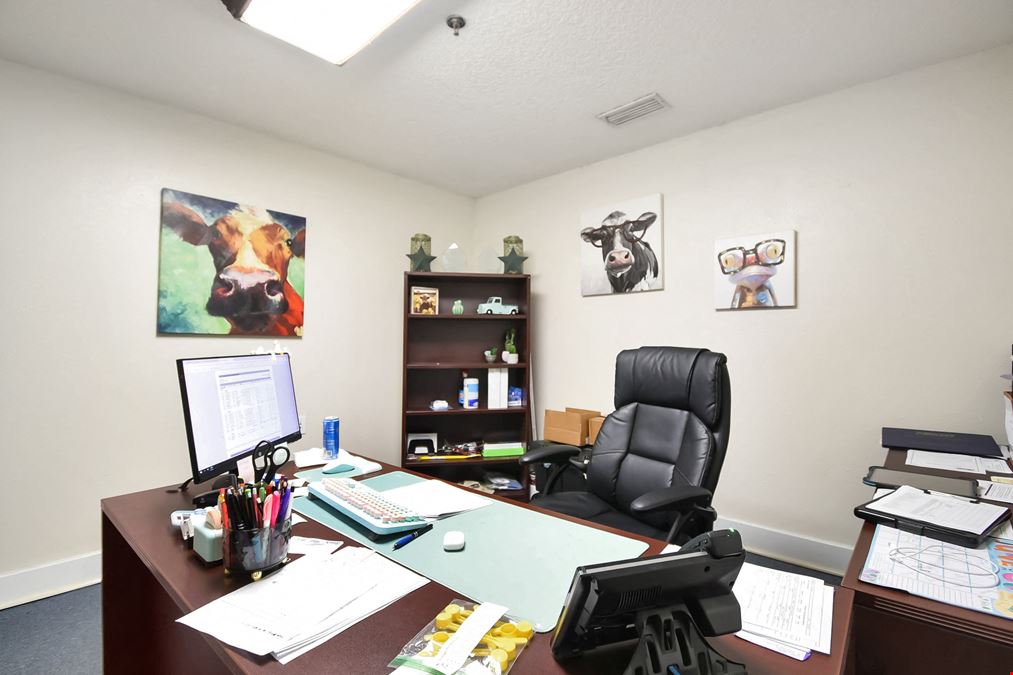 Dobbs Road Flex Warehouse Condo