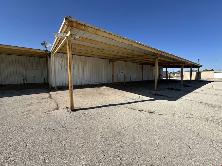 Great Office/Shop Footprint Near Loop 338