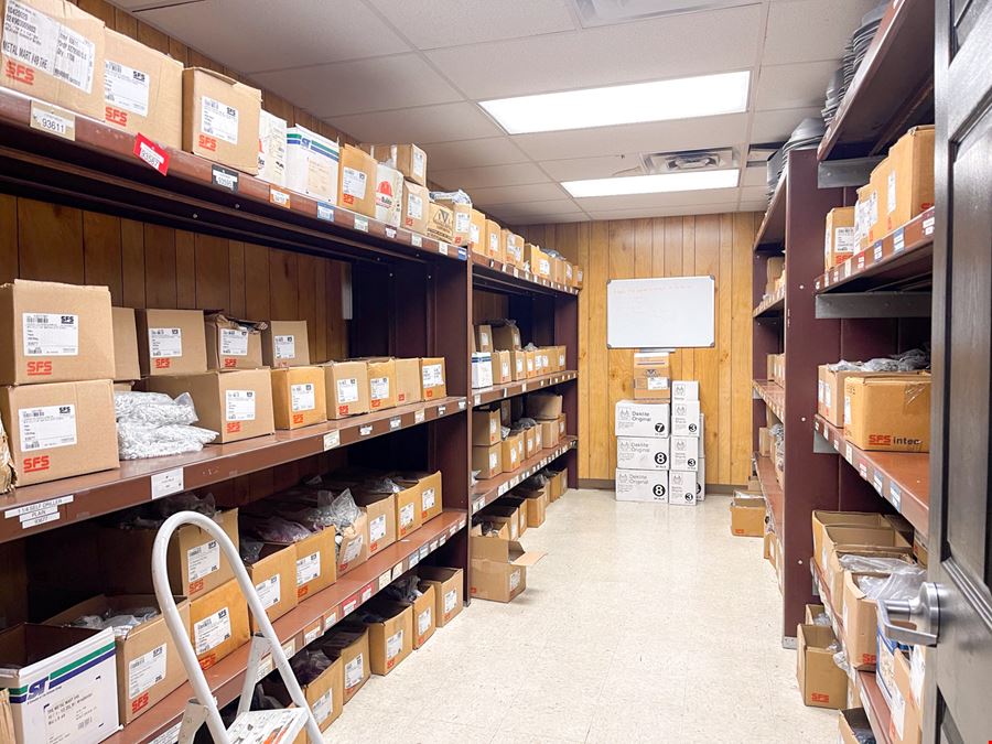Retail Warehouse and Surplus Land on Hwy 30