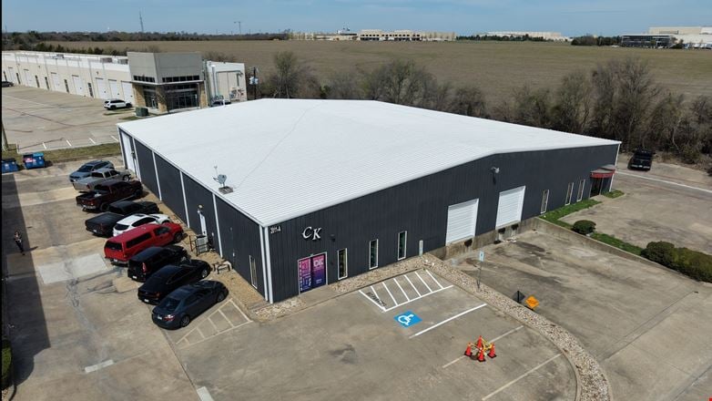 Preview of Industrial space for Rent at 2011 Industrial Blvd