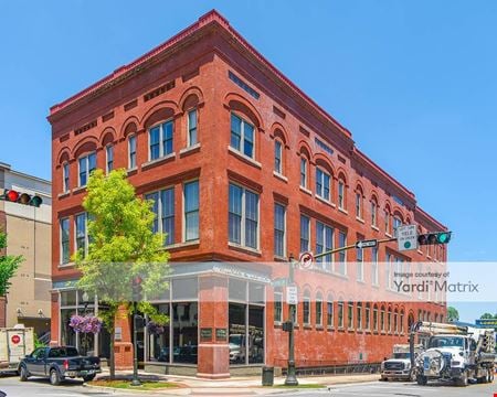 Preview of commercial space at 100 Washington Street NE