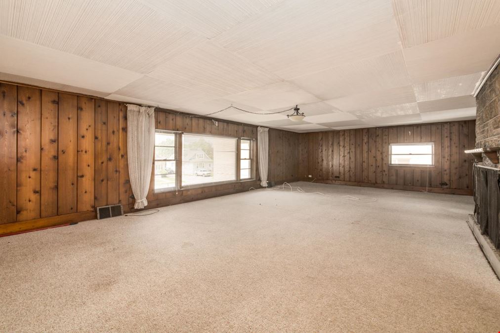 1330 Webford