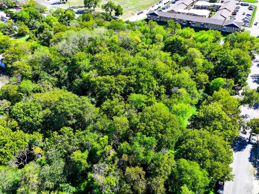 Land for Sale Just Off I-35E in Dallas