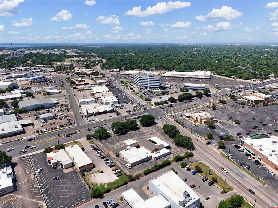 4400 W Waco Dr