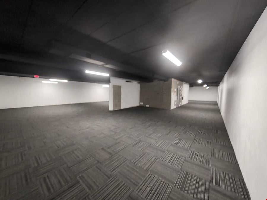 Prime Office / Retail @ Prospect Mall