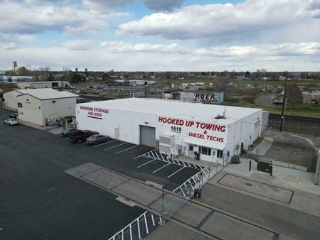 Preview of Industrial space for Rent at 1615 E Chemical Dr