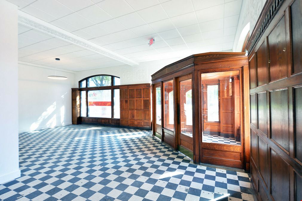 415 DeBaliviere Ave.