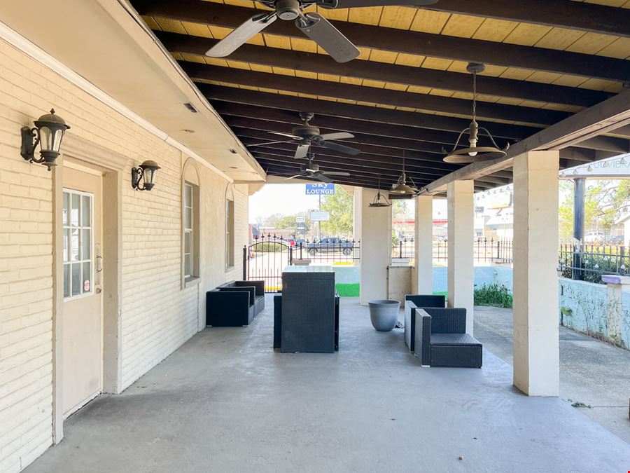 Restaurant Space with Covered Outdoor Seating