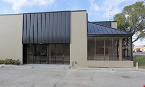 201 Douglas Rd E