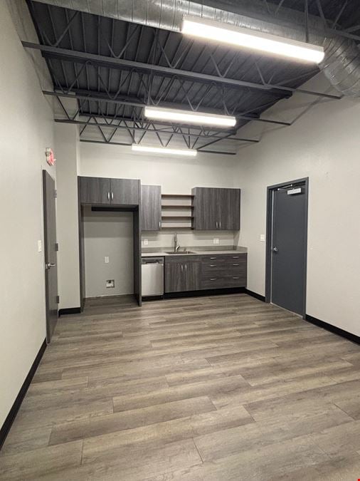 Spruce St Industrial/Retail Opportunity