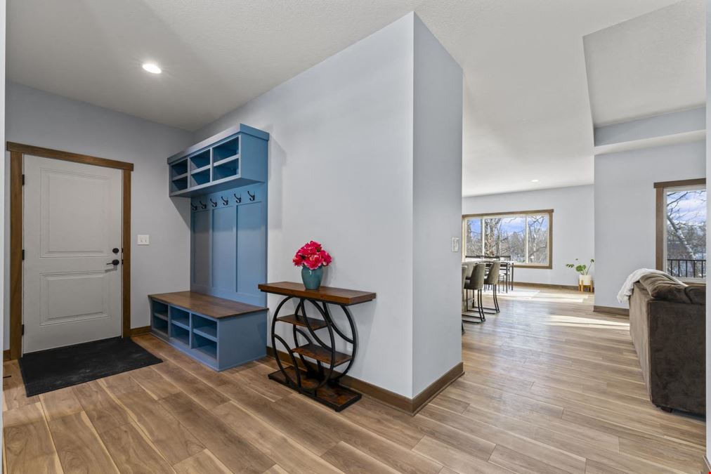 Modern Home in SW Rochester