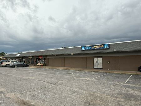 Preview of Retail space for Sale at 3675 S Mendenhall Rd