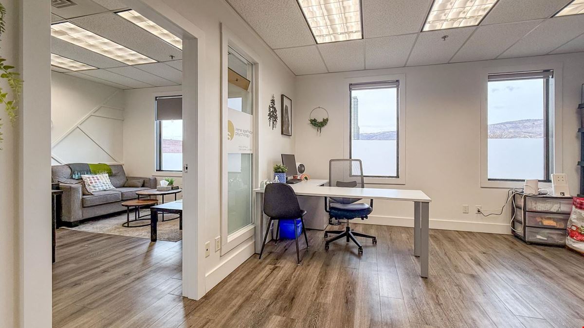 Sublease office space in Richter Place - Downtown 