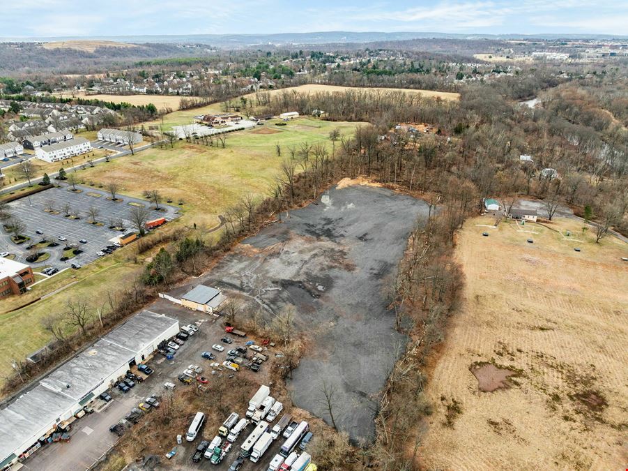 3938 Ridge Pike